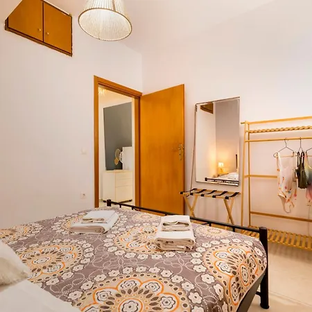 Lilliput Garden * Rhodes City