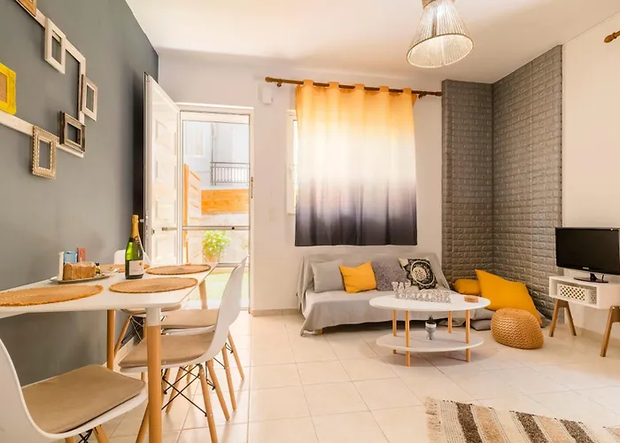 Lilliput Garden Rhodes City